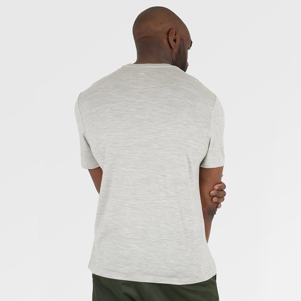 Mens Merino 150 Short Sleeve Relaxed Crew (Jute) | Model: Michael