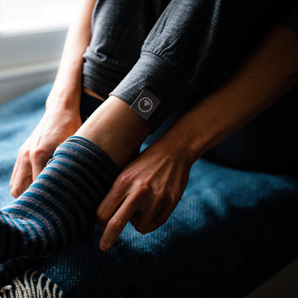 Isobaa | Womens Merino Blend 200 PJ Joggers (Smoke Melange) | Our superfine Merino blend joggers. | Model: Amy