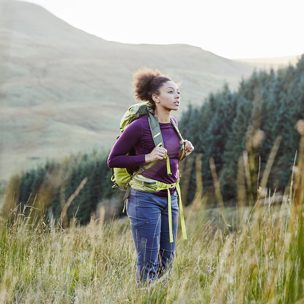 Isobaa | Womens Merino 180 Long Sleeve Crew (Wine) | Get outdoors with the ultimate Merino wool long-sleeve top. | Model: Savanah