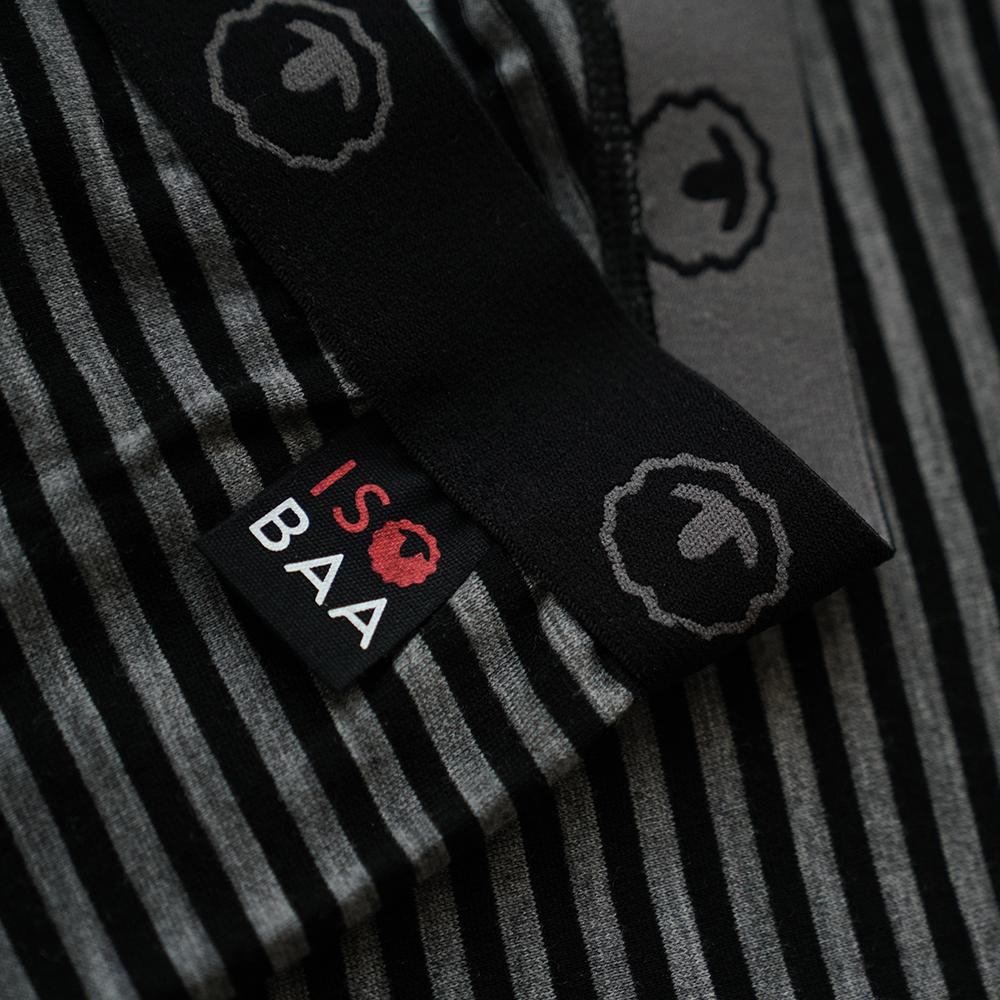 Isobaa | Womens Merino 200 Tights (Black/Charcoal) | Conquer mountains, ski slopes, and sofa days with unmatched comfort in our 200gm Merino wool tights.