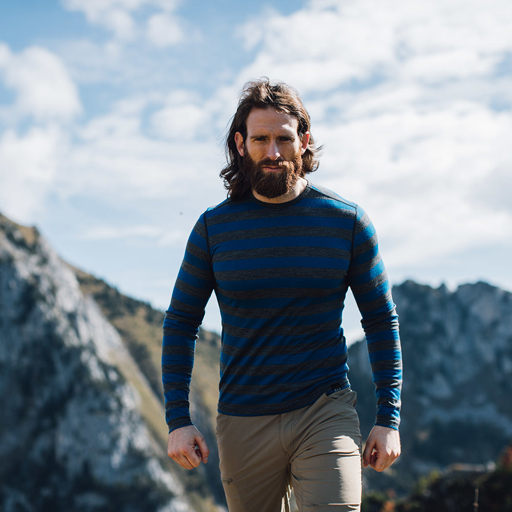 Isobaa | Mens Merino 180 Long Sleeve Crew (Smoke/Blue) | Get outdoors with the ultimate Merino wool long-sleeve top. | Model: Craig
