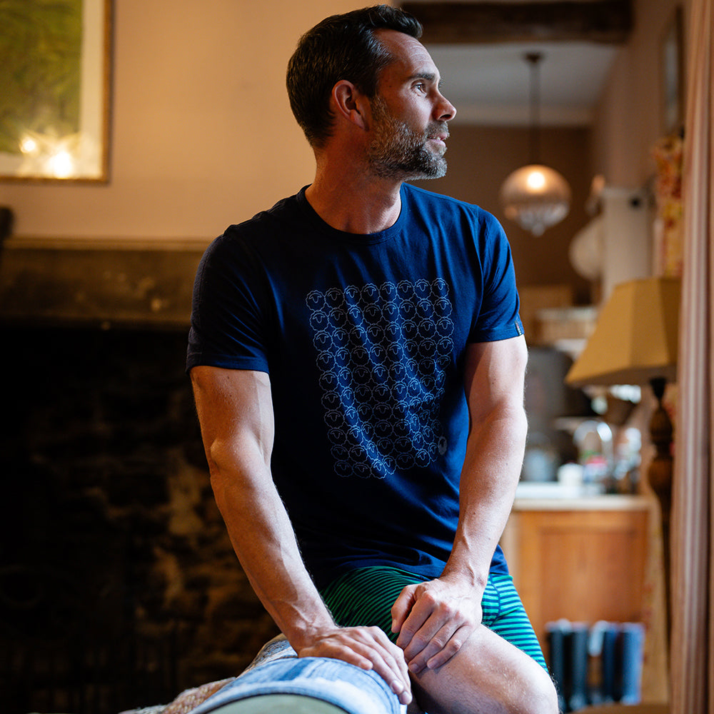 Isobaa | Mens Merino 150 Odd One Out Tee (Navy/Sky) | Gear up for everyday adventures, big and small, with Isobaa's superfine Merino Tee. | Model: Ben