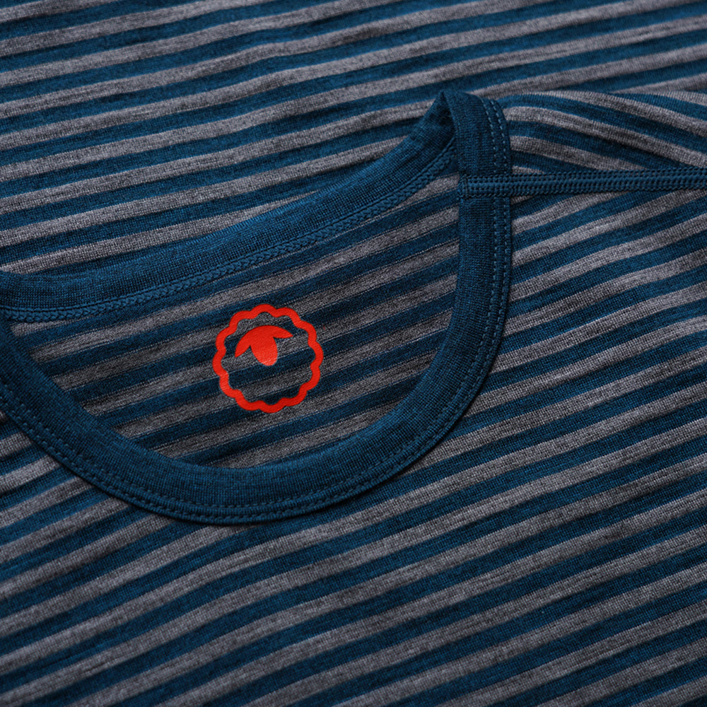 Isobaa | Womens Merino 150 Short Sleeve Crew (Stripe Petrol/Charcoal) | Gear up for performance and comfort with Isobaa's technical Merino short-sleeved top.
