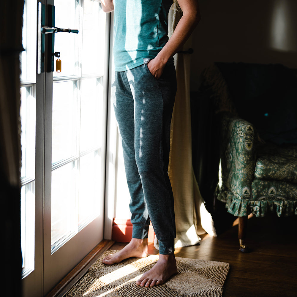 Isobaa | Womens Merino Blend 200 PJ Joggers (Smoke Melange) | Our superfine Merino blend joggers. | Model: Amy