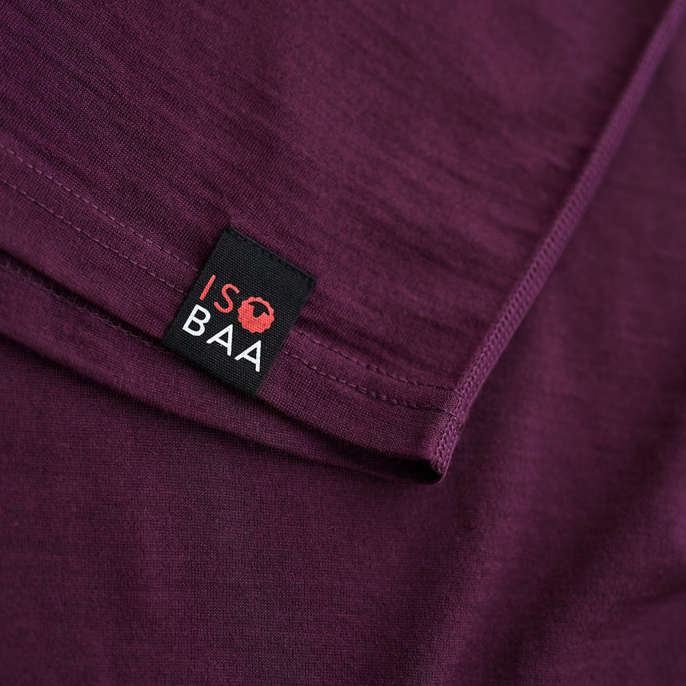 Isobaa | Mens Merino 180 Long Sleeve Crew (Wine) | Get outdoors with the ultimate Merino wool long-sleeve top.