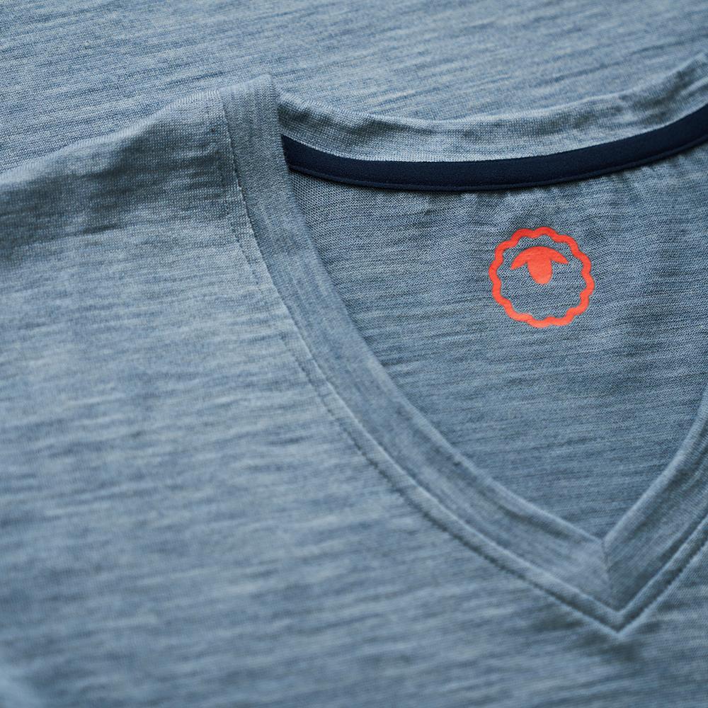 Isobaa | Womens Merino 150 V-Neck Tee (Sky) | Embark on new adventures with Isobaa's superfine Merino V-neck Tee.