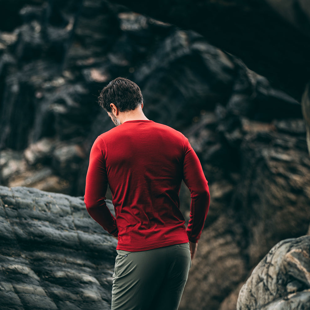 Isobaa | Mens Merino 180 Long Sleeve Crew (Red) | Get outdoors with the ultimate Merino wool long-sleeve top. | Model: Duncan