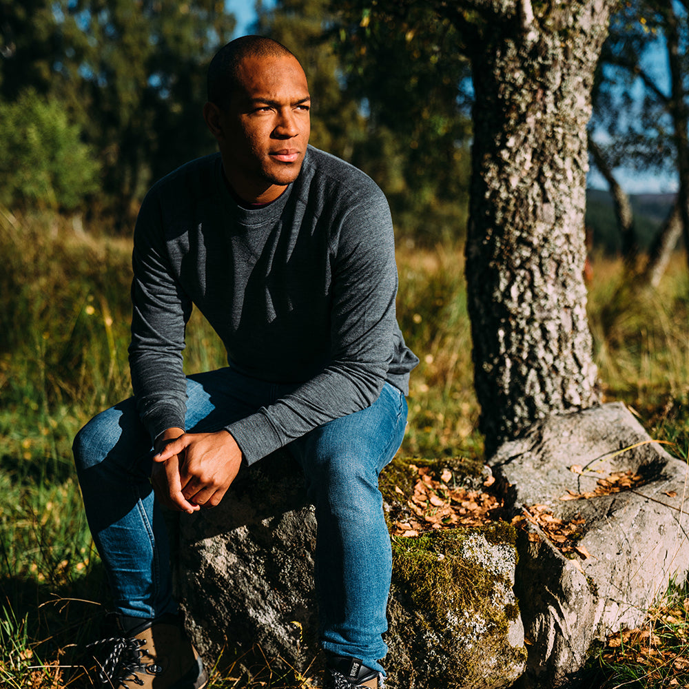 Isobaa | Mens Merino 260 Lounge Sweatshirt (Smoke) | The ultimate 260gm Merino wool sweatshirt – Your go-to for staying cosy after chilly runs, conquering weekends in style, or whenever you crave warmth without bulk. | Model: Edirin